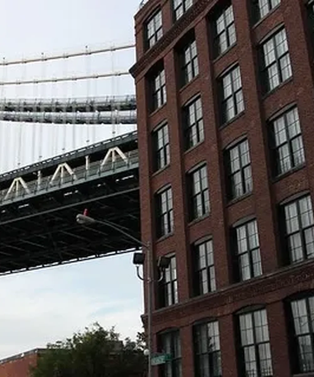 The Dumbo, Brooklyn street used as Dan Humphrey's loft on Gossip Girl